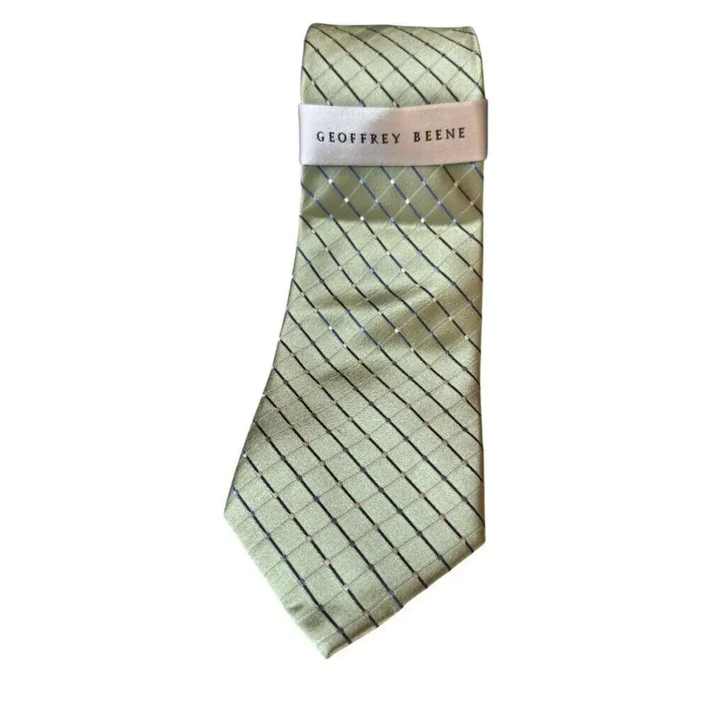 Geoffrey Beene Mens Green & Blue Checkered 100% Silk Tie 56